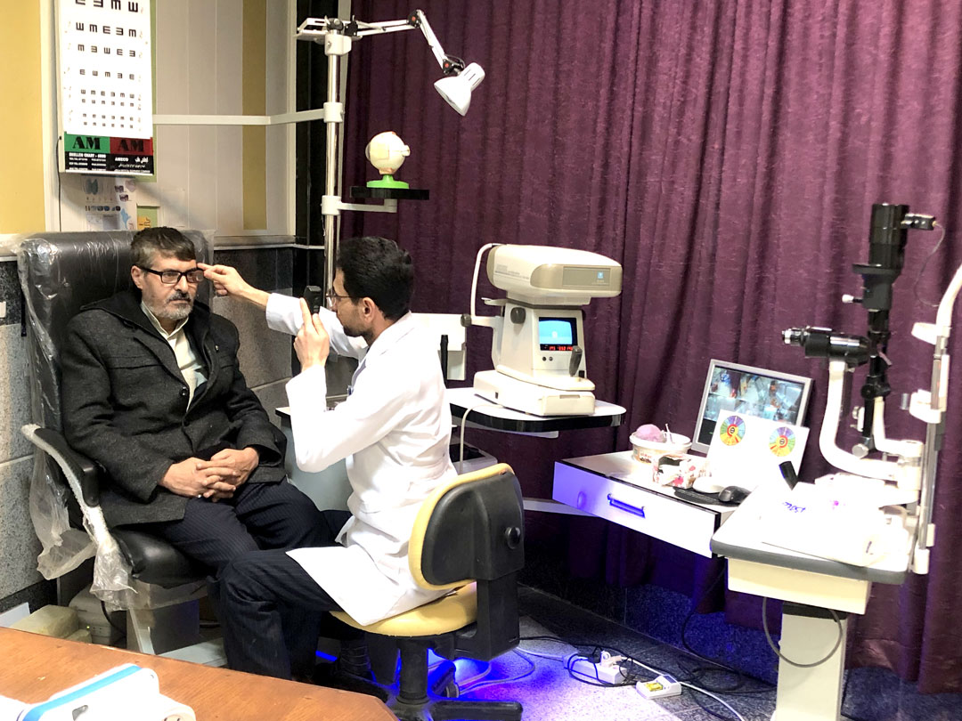 درمان تنبلی چشم با دستگاه CAM لنز توسط بینایی سنجی بجنورد