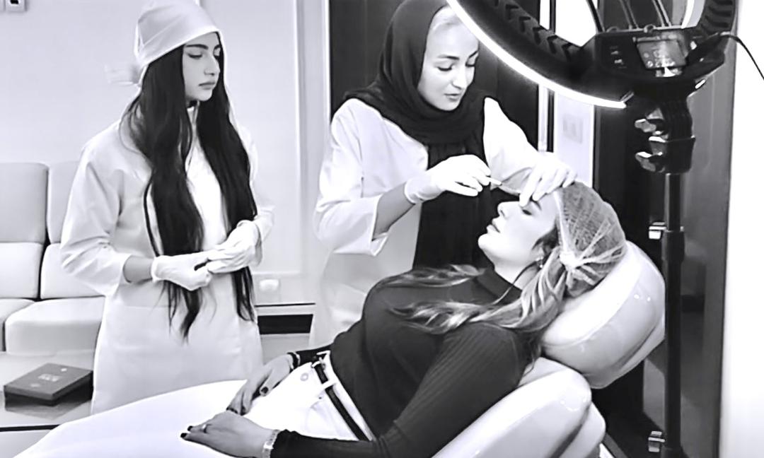 دکتر زهرا ادبی - کلینیک  تخصصی  زیبایی پوست  مو لیزر ترمیم کاشت مو زنان مردان